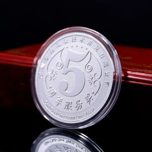 中萃黃(huáng)金(jīn)-5周年(nián)服務獎純銀紀念章(zhāng)定制